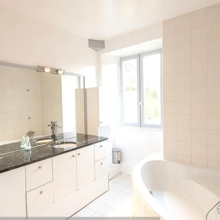 別荘 Manoir Majestueux A Avec Piscine Privee *