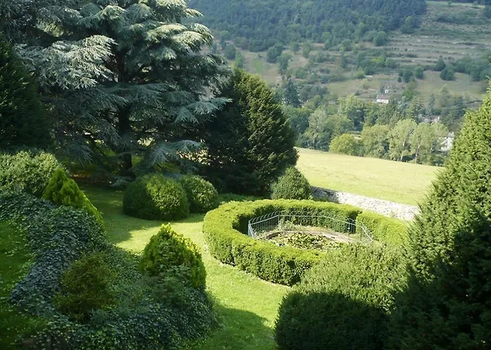 Сasa de vacaciones Manoir Majestueux à Avec Piscine Privée