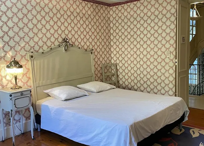 Manoir Majestueux à Avec Piscine Privée Satillieu