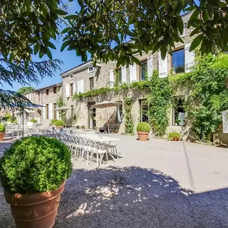Demeure De 15 Avec Piscine Privee Jardin Clos Et Wifi A Satillieu