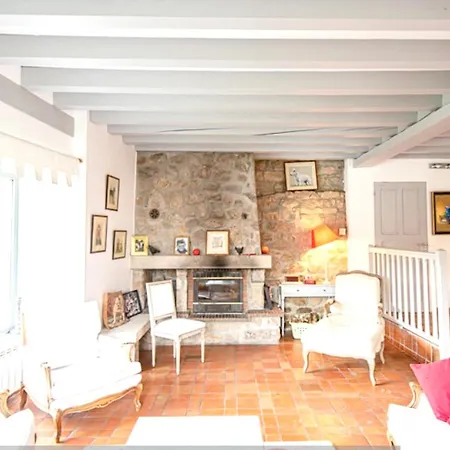 Casa de Férias Manoir Majestueux à Avec Piscine Privée