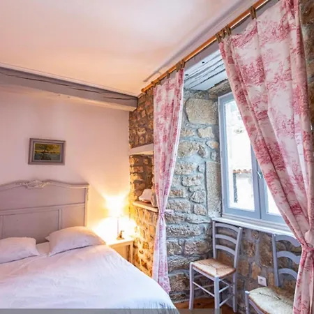Manoir Majestueux à Avec Piscine Privée