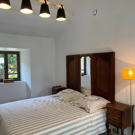 Manoir Majestueux à Avec Piscine Privée Casa de Férias