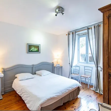 Manoir Majestueux à Avec Piscine Privée * Satillieu