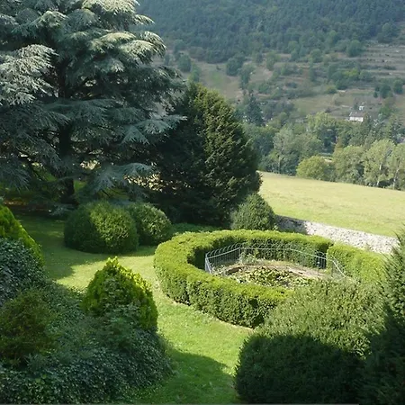 Casa de Férias Manoir Majestueux à Avec Piscine Privée Satillieu